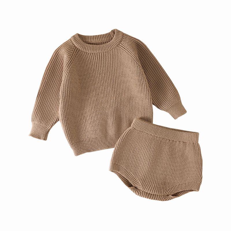 子供の頑丈なニットセータースーツ